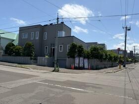 北海道札幌市南区真駒内南町1丁目