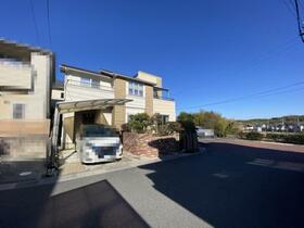 京都府京田辺市山手東２丁目