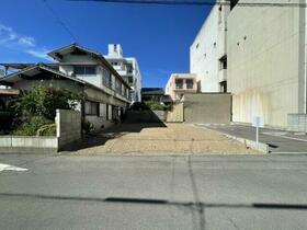 香川県高松市亀岡町