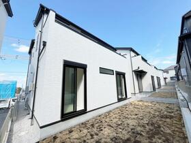 東京都稲城市東長沼