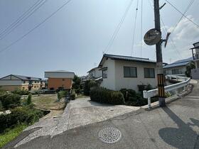 広島県広島市佐伯区坪井2丁目