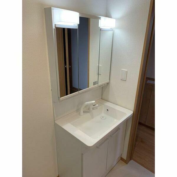 detached 東京都昭島市緑町１丁目

地図を見る