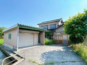 富山県下新川郡入善町上野