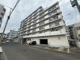 ハイネス横須賀中央　８階