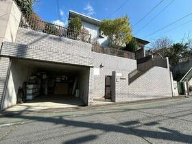 神奈川県川崎市多摩区栗谷２丁目