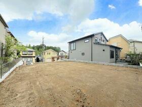 神奈川県横浜市鶴見区梶山１丁目