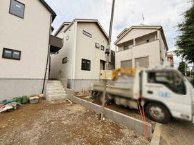 東京都町田市鶴川１丁目
