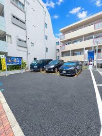 東京都文京区小石川４丁目