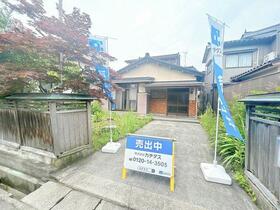 富山県高岡市中曽根