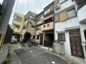 京都府京都市右京区西京極東衣手町