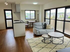 グローリアス長久手第二　５０２