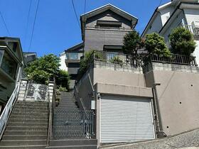 神奈川県横浜市鶴見区駒岡１丁目