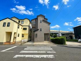 神奈川県茅ヶ崎市西久保
