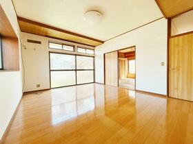 千葉県八街市八街ほ