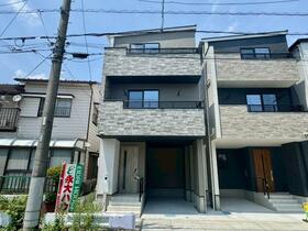 埼玉県八潮市中央３丁目