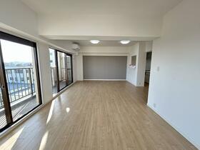 サンパーク桑名　６０４