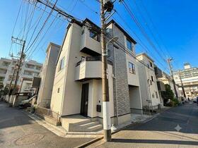 東京都大田区仲六郷３丁目