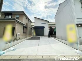 愛知県春日井市花長町１丁目