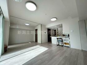 プレミスト大手通