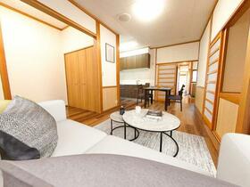 新潟県三条市西四日町１丁目