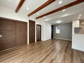 三重県四日市市東坂部町