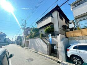 兵庫県明石市東朝霧丘