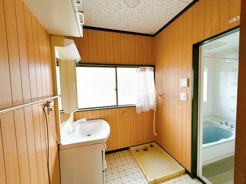 detached 山形県東置賜郡川西町大字上小松