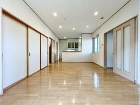 香川県丸亀市中津町