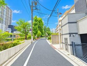 東京都文京区本郷４丁目