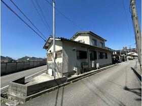 石川県白山市旭町