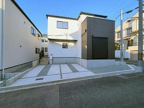 大阪府池田市旭丘３丁目