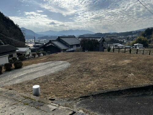 Land, Uda, Nara