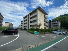 南円明寺ヶ丘団地１６棟