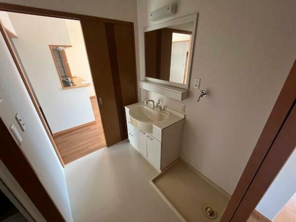 detached 埼玉県坂戸市大字堀込
地図を見る