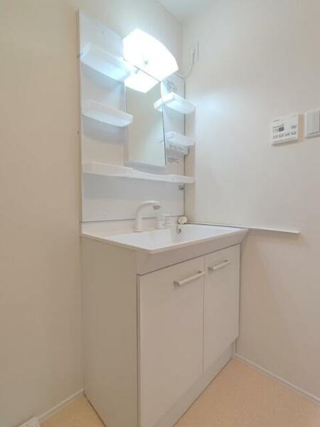 apartment 茨城県つくば市研究学園５丁目５－１３ ファースト・ラフィーネ・学園１Ｆ