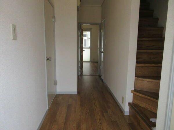 detached 東京都町田市南成瀬５丁目

地図を見る