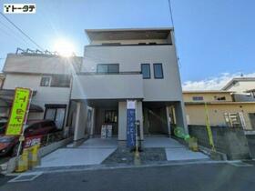 広島県安芸郡坂町横浜東１丁目