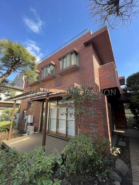 detached 東京都文京区千駄木１丁目

地図を見る