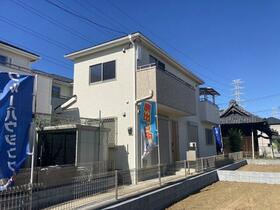 埼玉県三郷市彦糸1丁目