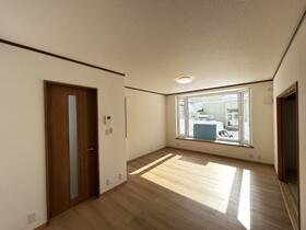 青森県青森市小柳１丁目