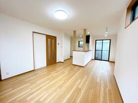 京都府京都市右京区鳴滝松本町