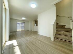 奈良県大和郡山市小泉町