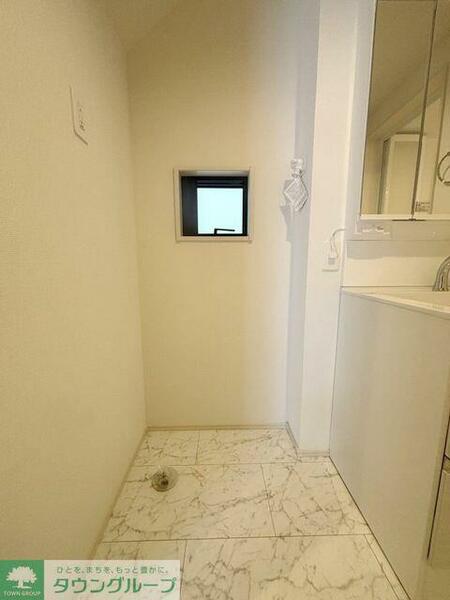 detached 埼玉県さいたま市浦和区上木崎８丁目

地図を見る