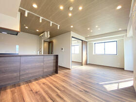 コーラル京王堀之内