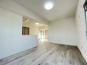 パレス鳥居松　７０２