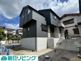 東京都町田市成瀬台4丁目