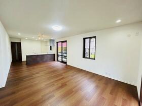 愛知県西尾市新渡場町中切