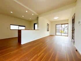 愛知県西尾市鵜ケ池町中屋敷