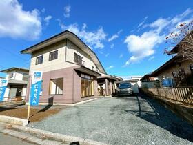 青森県上北郡六戸町小松ケ丘４丁目