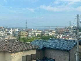 兵庫県明石市西朝霧丘